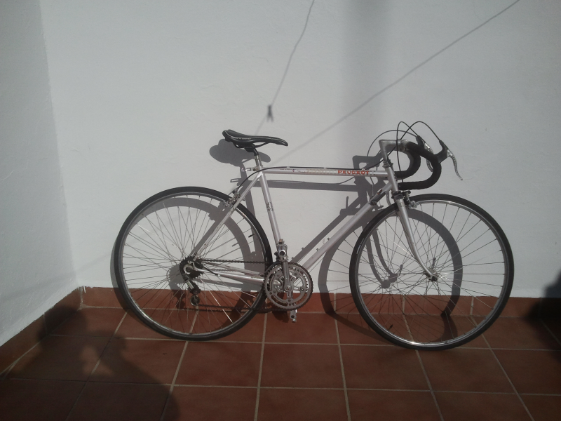 dos bicicletas de carretera