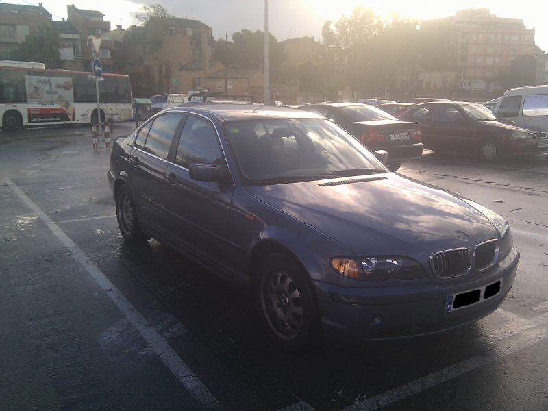 BMW 320i